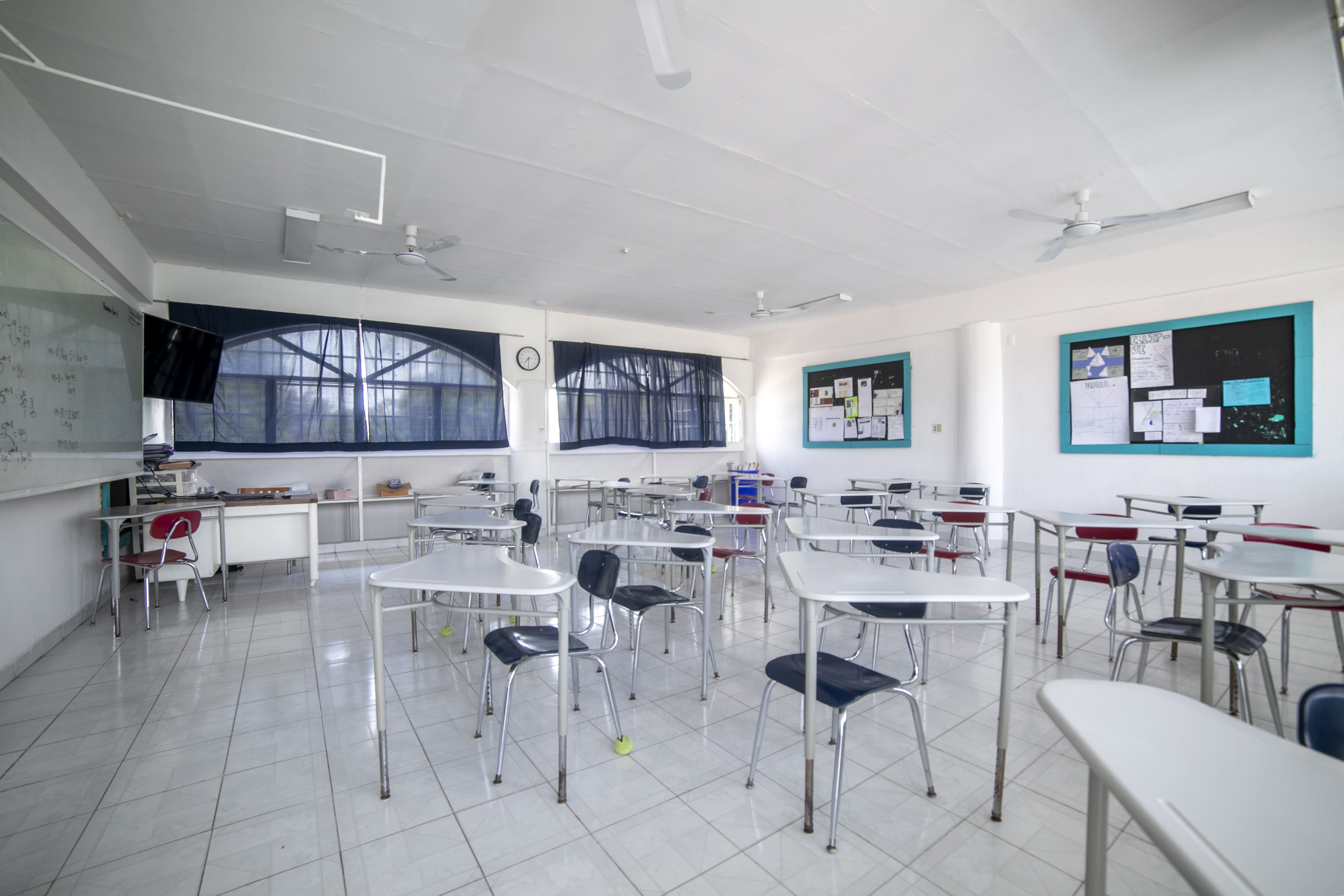 http://www.americanschool.edu.mx/public/asfc/galerias/fotos-campus/6679a5c3d7fd9.jpg