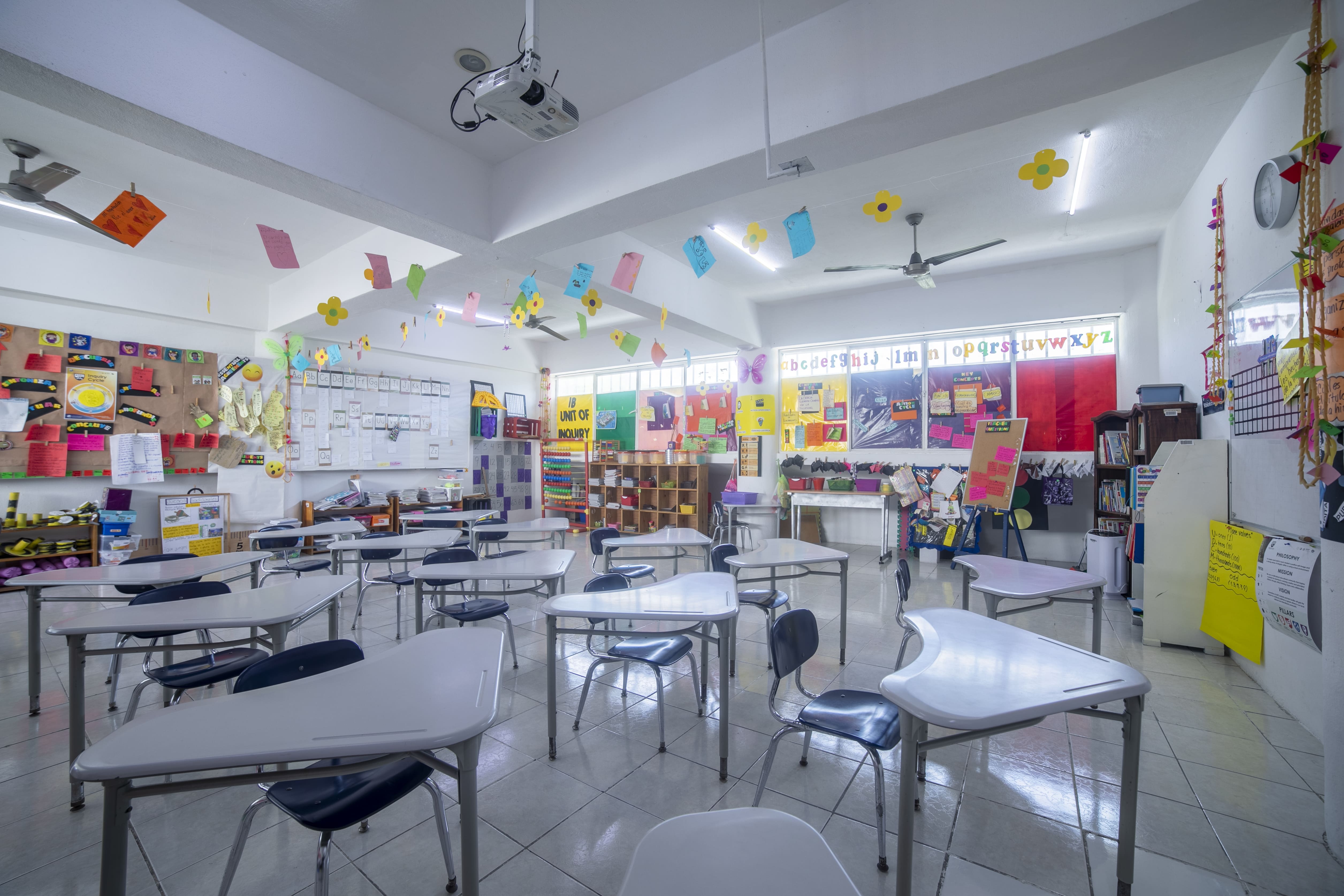 http://www.americanschool.edu.mx/public/asfc/galerias/fotos-campus/6679a5cca6189.jpg
